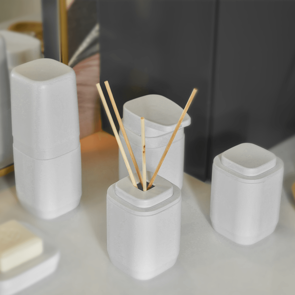 Kit de acessórios de bancada com porta sabonete líquido Ou 4 peças Linha Aura