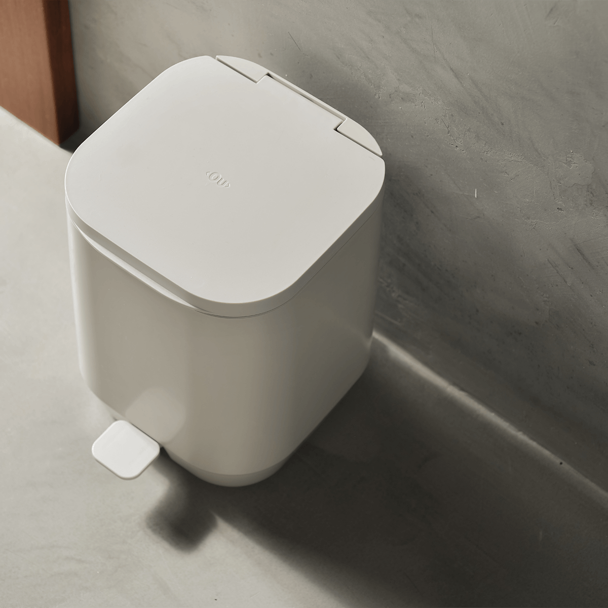 Kit de banheiro com lixeira com pedal Ou 2 peças Linha Aura
