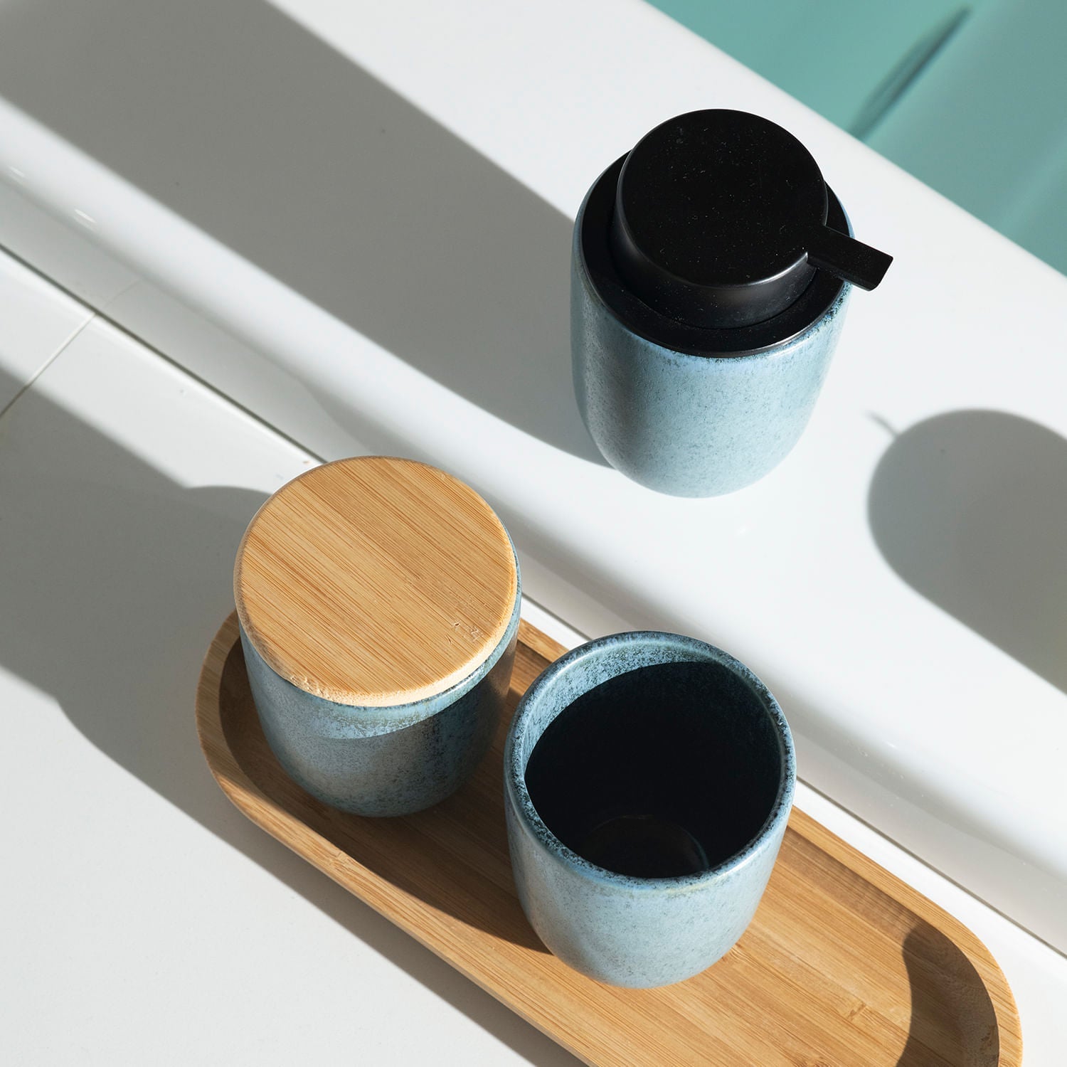 Porta algodão e cotonete em cerâmica com tampa de bambu Ou Linha Osaka