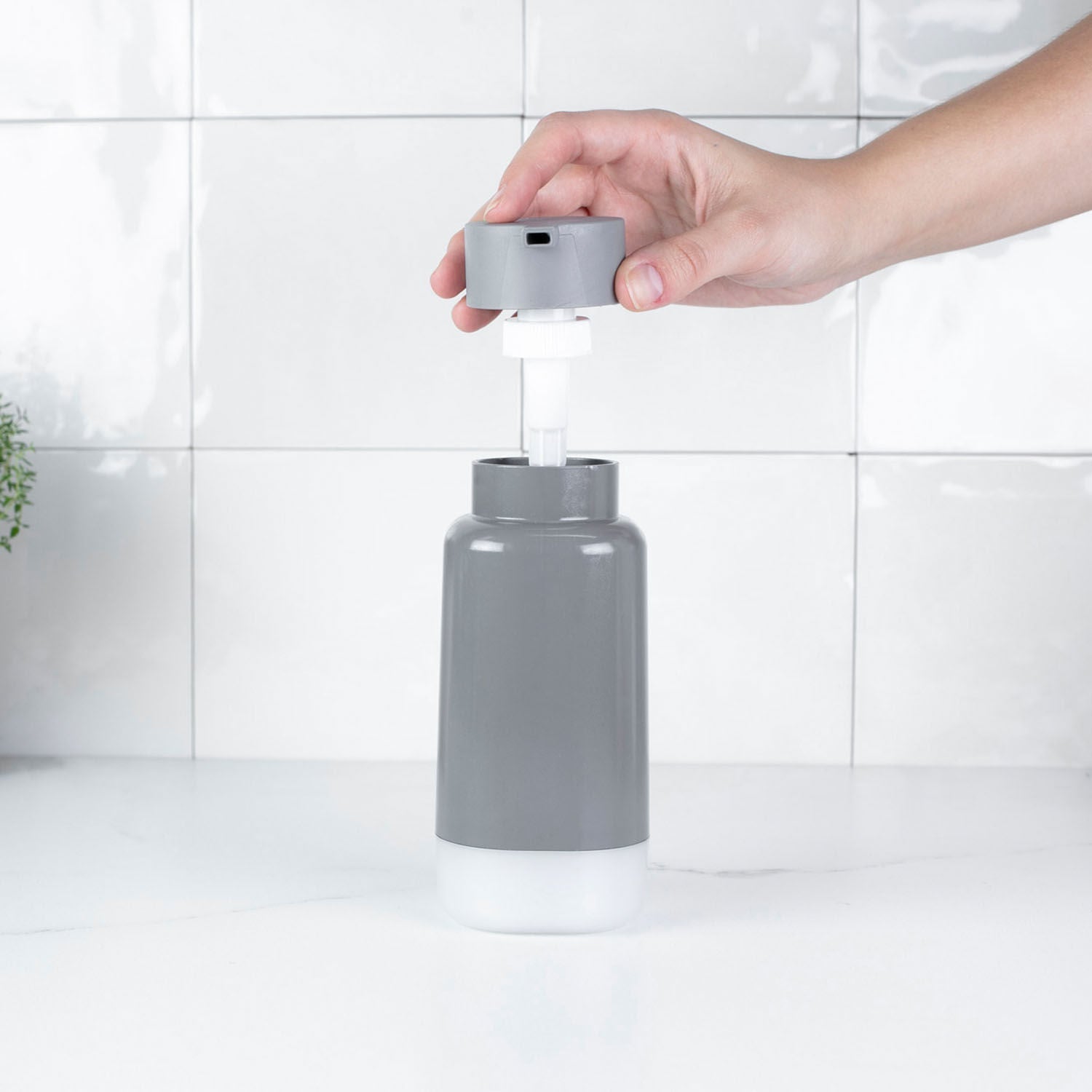 Dispenser para detergente premium Ou 500ml Linha Trium